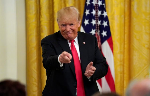 Demócratas aprobarían presupuesto pero proponen a Trump un muro inteligente