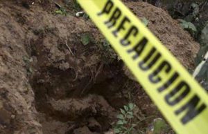 Encuentran fosa clandestina con restos humanos en Puebla