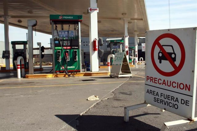 Desabasto de combustible afecta municipios de Hidalgo Usuarios aseguran que las estaciones no les quieren vender gasolina Magna