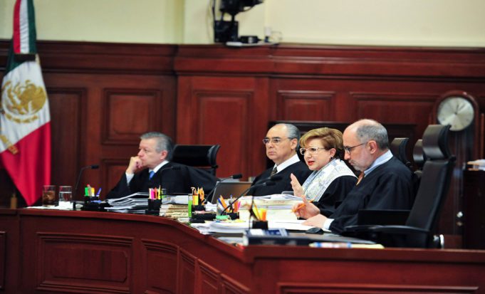 La Hoguera - Ministros aceptan reducir su sueldo en un 25 por ciento