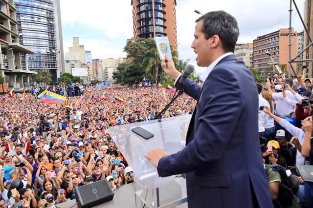 Partidos políticos piden que se apoye a Guaidó