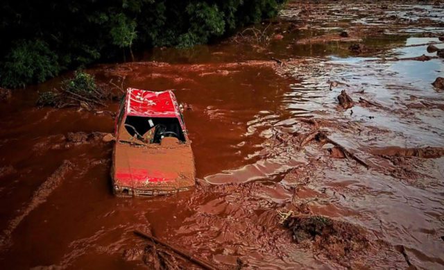 Derrumbe de presa en Brasil ya ha dejado 60 muertos Noticieros televisa - Derrumbe de presa en Brasil ya ha dejado 60 muertos