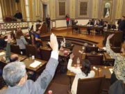 Ya son 19 los candidatos que aspiran a la gubernatura interina de Puebla Luisito Comunica levanta la mano como aspirante
