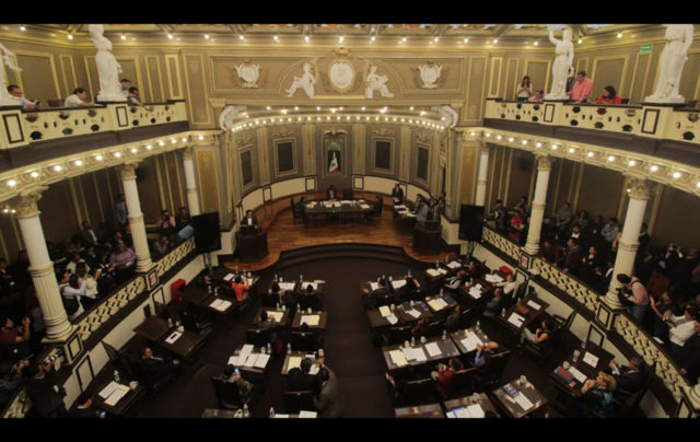Gobernador interino de Puebla deberá esperar una semana más La elección podría aplazarse hasta el próximo 15 de enero