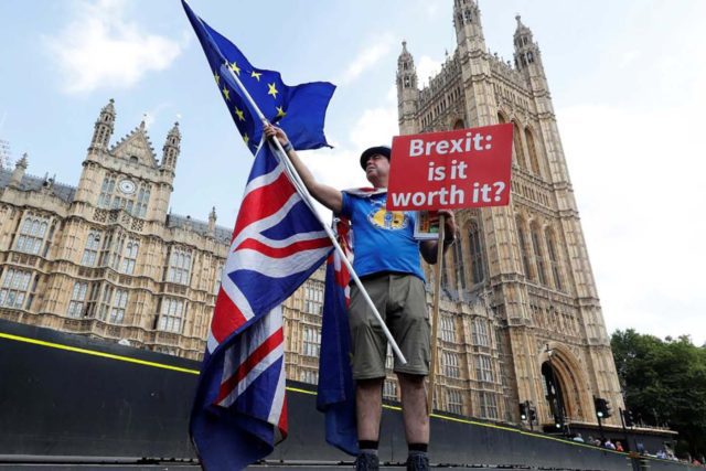 Ministro británico asegura que Brexit sin acuerdo provocará un desastre