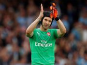 Cech anuncia su retiro de las canchas