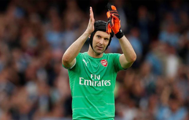 Cech anuncia su retiro de las canchas