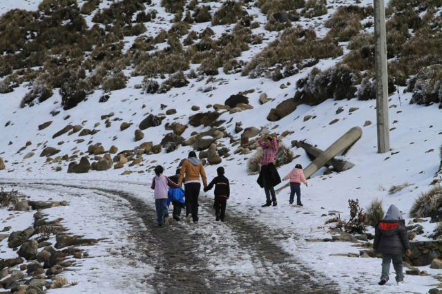Entrega DIF Sonora 10 mil cobijas a población vulnerable El norte y noroeste de Sonora sufre por las bajas temperaturas