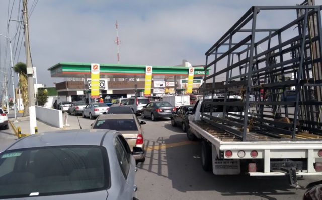 Gobierno estatal niega que haya desabasto de gasolina en Monterrey