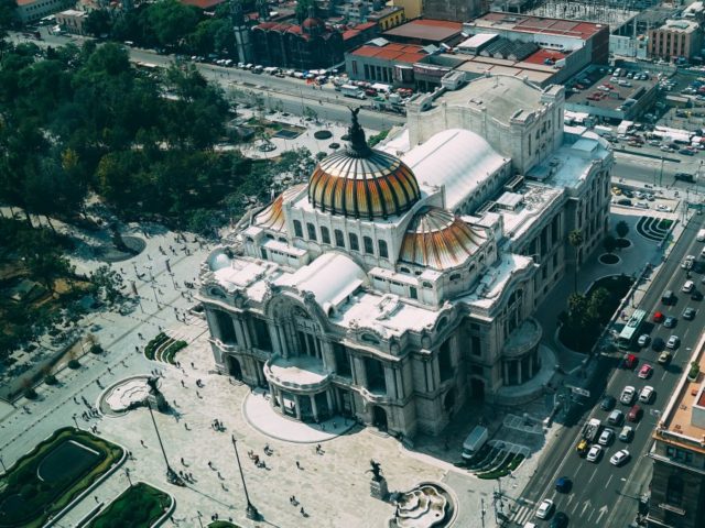 Gasolina, seguridad, turismo y otros temas que fallan en la CDMX