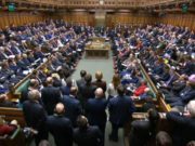 Parlamento apoya a May para renegociar Brexit