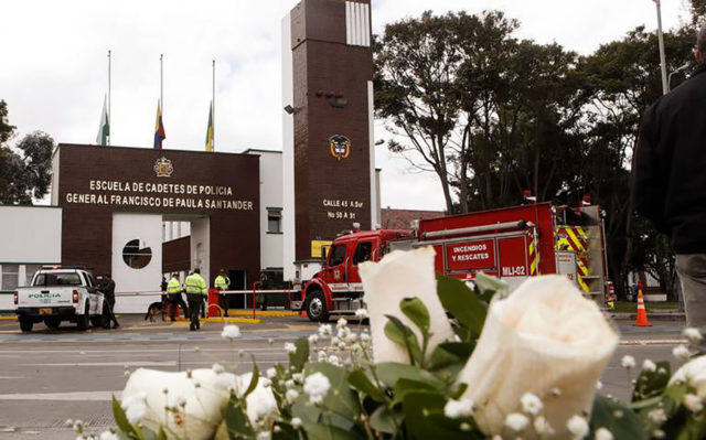 ELN asume la responsabilidad del atentado en Colombia Afirma ELN que el atentado estuvo dentro de los derechos de la guerra