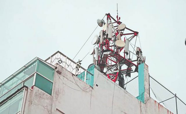 Van contra antenas ilegales en la CDMX En MH identificaron al menos 25 antenas instaladas de manera irregular