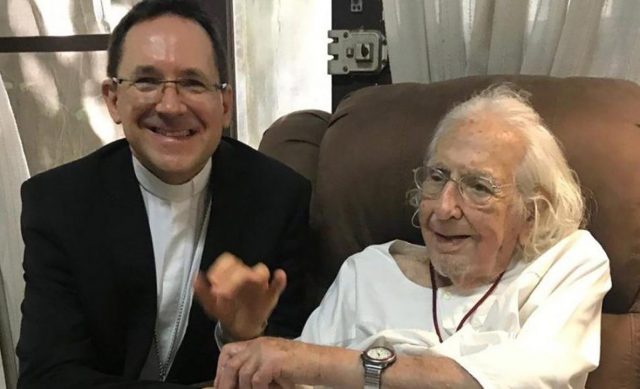 Ernesto Cardenal es absuelto por el papa Franciso El Nuevo Diario - Ernesto Cardenal es absuelto por el papa Franciso