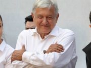 AMLO perdió los abrazos en el camino a San Lázaro