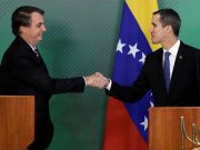 Bolsonaro asegura que ayudará a Guaidó a regresar el orden en Venezuela