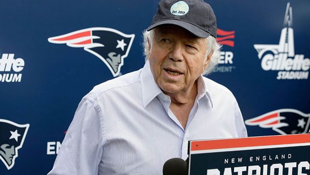 No habrá trato especial para dueño de los Pats Robert Kraft es acusado de pagar por servicios sexuales en Florida