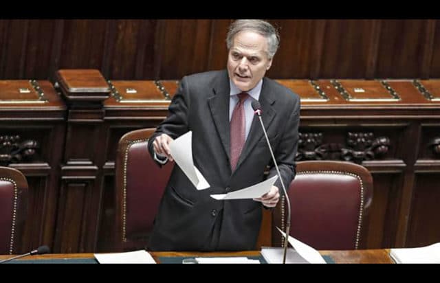 Italia pide a Maduro llamar a elecciones presidenciales El gobierno italiano sigue sin reconocer la presidencia interina de Juan Guaidó