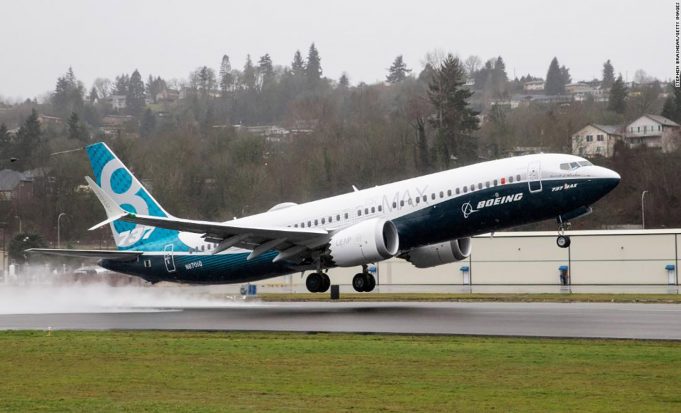 CNN - Acciones de Boeing se desploman por accidente; encuentran caja negra