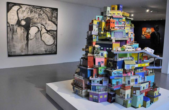 Artistas chicanos proponen puentes en lugar de muros