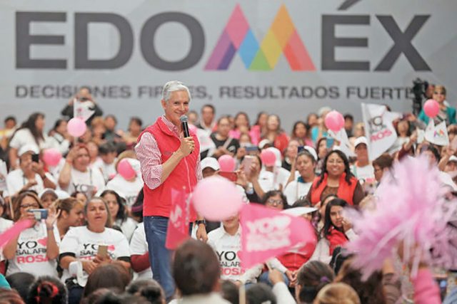 Entrega Alfredo del Mazo 100 mil tarjetas del Salario Rosa Mujeres mexiquenses recibirán 2,400 pesos cada dos meses