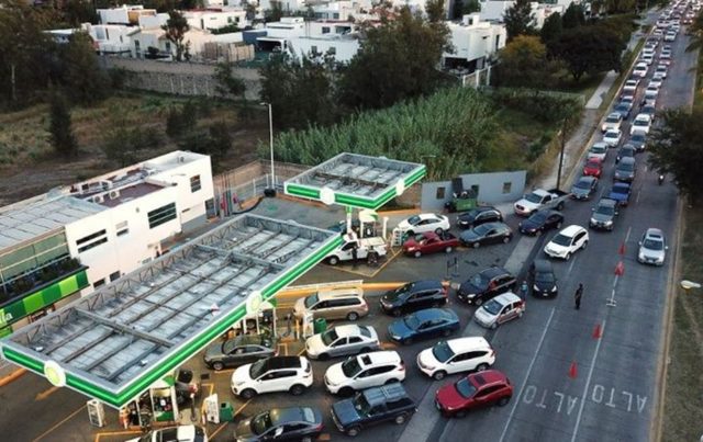 Desabasto de gasolina liberó de contaminantes el aire de la CDMX Desabasto de gasolina liberó de contaminantes el aire de la CDMX