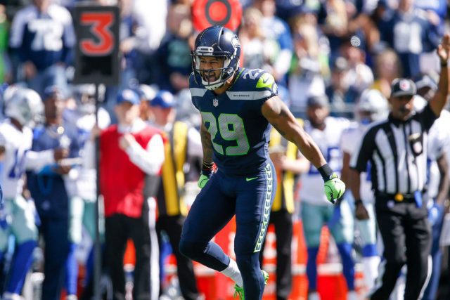 Earl Thomas deja de ser halcón para volverse cuervo Earl Thomas deja de ser halcón para volverse cuervo