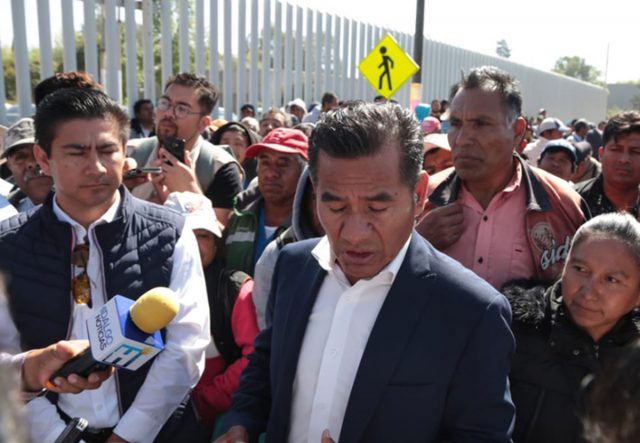 Edil y pobladores de Ixmiquilpan piden se apruebe presupuesto municipal
