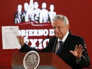 Obrador se compromete a no reelegirse