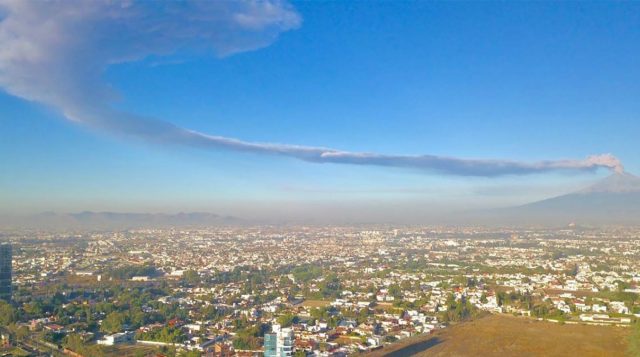 Erupción del Popo pone en alerta a la capital