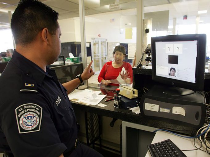 Thoughtco - Gobierno de Trump podría cerrar 21 oficinas de migración