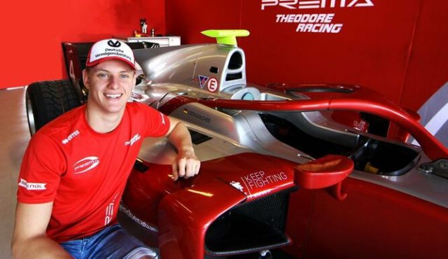Mick Schumacher va por los pasos de su padre Shumacher da un paso más al sueño de conducir en la Fórmula 1