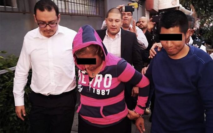 Una pareja aseguró que les vendieron a la niña en 6 mil pesos