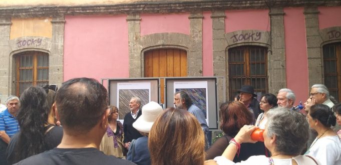 Cristina Pacheco inauguró la muestra con 12 poemas del escritor, debidamente ilustrados por Rojo