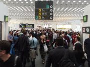 Inicio de vacaciones provoca caos en el Aeropuerto de la Cdmx Eje Central - Inicio de vacaciones provoca caos en el Aeropuerto de la Cdmx