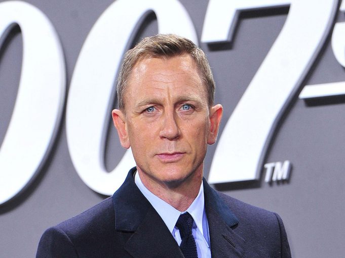 Hollywood - James Bond se enfrentará a Freddy Mercury en su próxima cinta