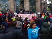 Manifestantes ponen de cabeza el Congreso capitalino Jornada - Manifestantes ponen de cabeza el Congreso capitalino