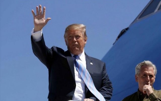 Trump visita frontera y reitera nuevas sanciones económicas contra México Trump visita frontera y reitera nuevas sanciones económicas contra México