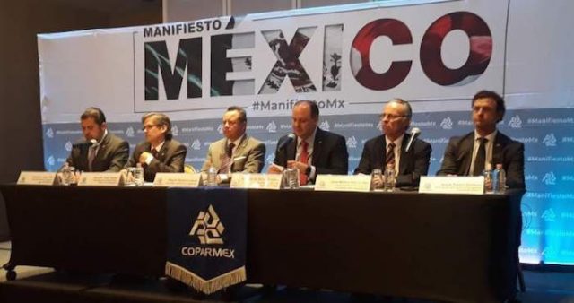 IP critica opacidad en licitaciones del gobierno federal
