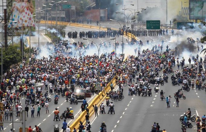Cancillería mexicana teme escalada de violencia en Venezuela
