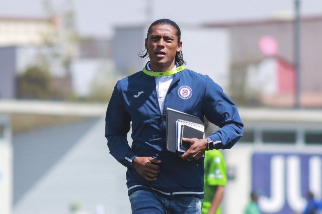 Huiqui anuncia su retiro como jugador y su inicio como entrenador de La Máquina