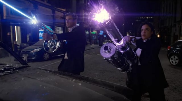 Men in Black International estrenó nuevo tráiler Chris Hemsworth y Tessa Thompson unen fuerzas contra fuerzas alienígenas