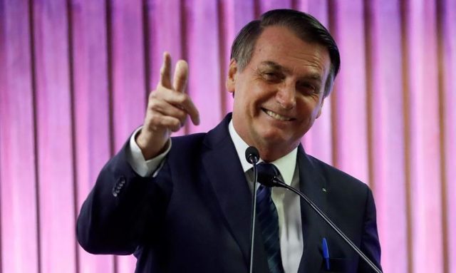 Bolsonaro da marcha atrás: civiles brasileños sin acceso a armas