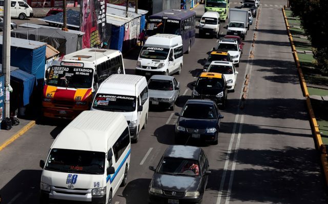 Persiste en Puebla falta de verificación y alto índice de automóviles: INEGI