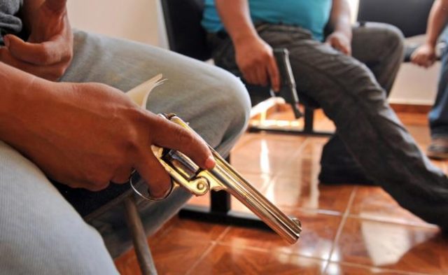 Comerciantes poblanos, hartos de las extorsiones de grupos armados