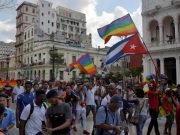 Policía cubana dispersa marcha LGBTI; hay al menos dos detenidos Policía cubana dispersa marcha LGBTI: acusa ilegalidad