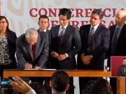 AMLO firma acuerdo para refinanciar deuda y renovar créditos de Pemex AMLO firma acuerdo para refinanciar deuda y renovar créditos de Pemex