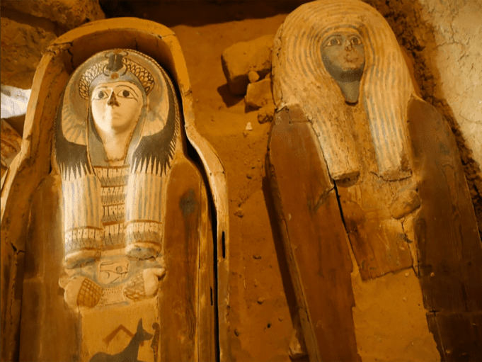 Quo - Descubren nuevo cementerio en las pirámides de Giza