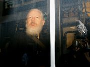 Expertos en derechos humanos consideran excesiva la condena para Assange