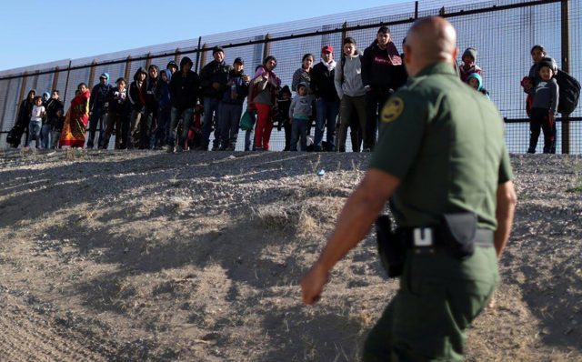 Cifra de migrantes detenidos por EUA en abril, la más alta en 12 años